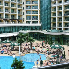 Апартаменты Tara Miramar Planet Apartments Солнечный берег бассейн фото 2
