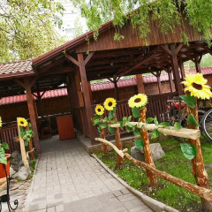 Гостиница Inn Gusy-Lebedy спортивное сооружение