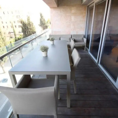 Luxurious 3BR - King David Residence Израиль, Иерусалим - отзывы, цены и фото номеров - забронировать отель Luxurious 3BR - King David Residence онлайн балкон