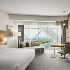 Отель Andaz Capital Gate Abu Dhabi – a concept by Hyatt 5* Стандартный номер с различными типами кроватей фото 2