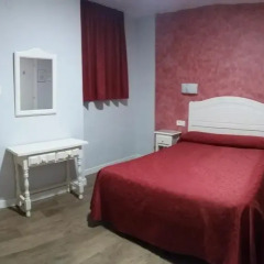 Отель Hostal Sonia Стандартный номер с различными типами кроватей фото 11