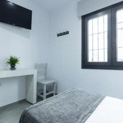 Отель Hostal El Yunque Испания, Кониль-де-ла-Фронтера - отзывы, цены и фото номеров - забронировать отель Hostal El Yunque онлайн удобства в номере