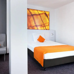 Отель Wyndham Garden Düsseldorf City Centre Königsallee 4* Стандартный номер с двуспальной кроватью