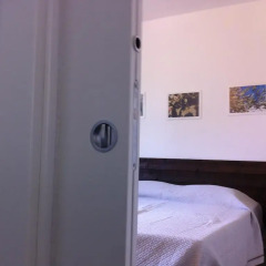 Отель B&B Quattrolinari Конверсано сейф в номере