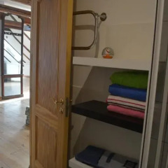 Отель Mansard in Old Town сейф в номере