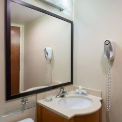Отель Candlewood Suites NYC -Times Square США, Нью-Йорк - отзывы, цены и фото номеров - забронировать отель Candlewood Suites NYC -Times Square онлайн ванная фото 2