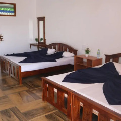 Отель Queens rest inn Стандартный номер с различными типами кроватей фото 5