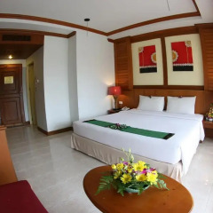 Bauman Grand Hotel 4* Улучшенный номер с двуспальной кроватью