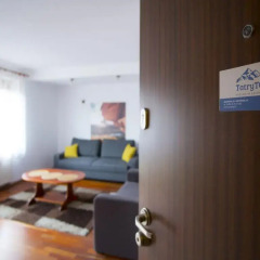 Отель Apartamenty pod Lipkami w Centrum z balkonami (parking) интерьер отеля фото 2