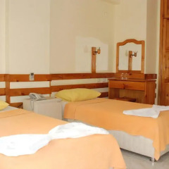 Rain Hotel 4* Стандартный семейный номер с двуспальной кроватью