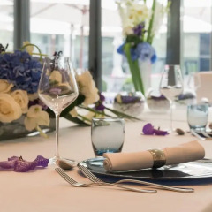 Отель Crowne Plaza Paris - Neuilly гостиничный бар