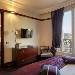 Отель Hôtel Pont Royal 5* Улучшенный номер с различными типами кроватей фото 5