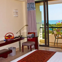 Отель Palm Beach Resort&Spa Sanya удобства в номере