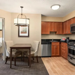 Отель Homewood Suites By Hilton Columbus-Hilliard 3* Люкс