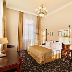 Gourmet Hotel Villa Patriot 4* Номер Делюкс с различными типами кроватей