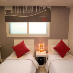 Hotel Unique by Foret 3* Стандартный номер с 2 отдельными кроватями фото 11