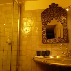 Отель La Maison d'Anne Франция, Париж - отзывы, цены и фото номеров - забронировать отель La Maison d'Anne онлайн ванная