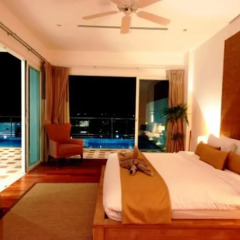 Отель Penthouse Condo at Kamala Falls комната для гостей