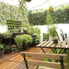 Tiger Lily Hostel Бангкок