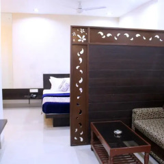 Hotel Aarya Inn интерьер отеля