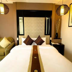 Отель Royal View Resort Rangnam 3* Улучшенный номер