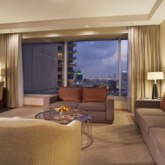 Отель Al Ghurair Rayhaan by Rotana Люкс с различными типами кроватей фото 4