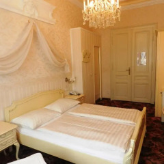 Отель Aviano Pension 4* Стандартный номер с двуспальной кроватью фото 2