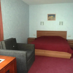 Hotel 007 комната для гостей фото 5