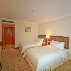 Отель China Mayors Plaza 4* Номер Бизнес с 2 отдельными кроватями фото 8