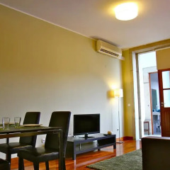 Апартаменты Low Cost Tourist Apartments - Palácio da Bolsa комната для гостей фото 4
