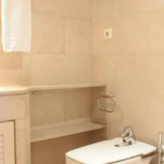 Отель Tendency Apartments 5 Испания, Барселона - отзывы, цены и фото номеров - забронировать отель Tendency Apartments 5 онлайн ванная