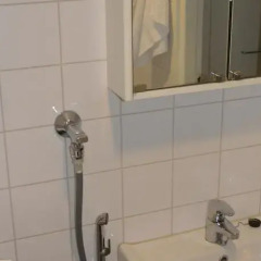 Отель Helsinki Apartment Финляндия, Хельсинки - отзывы, цены и фото номеров - забронировать отель Helsinki Apartment онлайн ванная