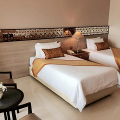 Indra Regent Hotel 4* Номер Делюкс с двуспальной кроватью фото 6