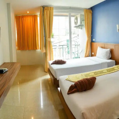 Отель Azure Bangla Phuket 3* Улучшенный номер фото 4