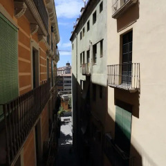 Отель Apartaments Plaça del Vi балкон