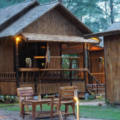 Отель Eco Lanta Hideaway Beach Resort Ланта бассейн