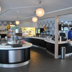Отель Tjeldsundbrua Kro & Hotell гостиничный бар