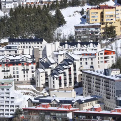 Отель Apartamentos GHM Gorbea фото 3