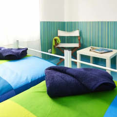 The Community Surf Hostel Ericeira Стандартный номер разные типы кроватей фото 2