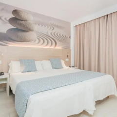 Отель Sun Beach - Только для взрослых Испания, Санта-Понса - отзывы, цены и фото номеров - забронировать отель Sun Beach - Только для взрослых онлайн комната для гостей фото 5