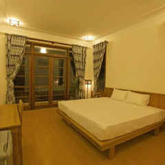 Отель Tropical Garden Homestay Villa 2* Стандартный номер с двуспальной кроватью фото 2