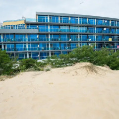 Family Hotel Gallery 3* Улучшенные апартаменты с различными типами кроватей фото 8