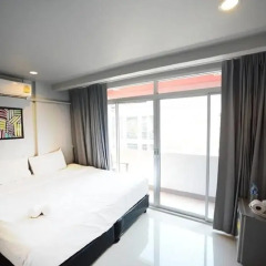 Отель The Room Patong 2* Номер Делюкс с различными типами кроватей фото 23