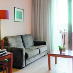 Отель Hesperia Sant Joan Suites Испания, Сан-Жоан-Деспи - 5 отзывов об отеле, цены и фото номеров - забронировать отель Hesperia Sant Joan Suites онлайн комната для гостей фото 5