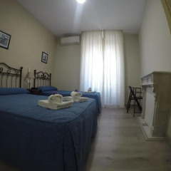 Отель Hostal El Pilar Стандартный номер с различными типами кроватей фото 15
