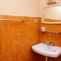 Отель Happiness Guest House Непал, Катманду - отзывы, цены и фото номеров - забронировать отель Happiness Guest House онлайн ванная фото 2