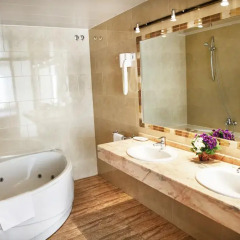 Отель Hostal Ramos Люкс фото 3
