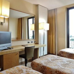Hotel Tiffany Milano Треццано-суль-Навиглио комната для гостей