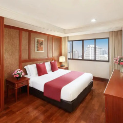 Отель Centre Point Sukhumvit 10 4* Номер Делюкс с различными типами кроватей