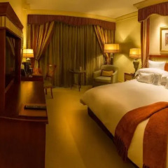 Отель Peermont D'oreale Grande at Emperors Palace 5* Стандартный номер с различными типами кроватей фото 8
